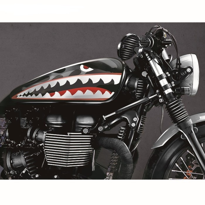 Наклейка защитная на бак мотоцикла “Shark” 3
